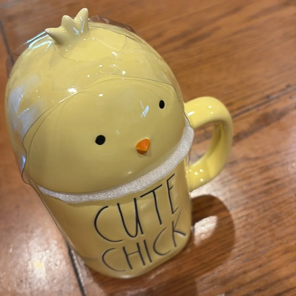 BNWT Rae Dunn CUTE CHICK 🐥 two piece mug HTF - Picture 2 of 4